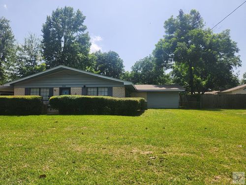 506 Johnson Ave, Wake Village, TX, 75501-5842 | Card Image