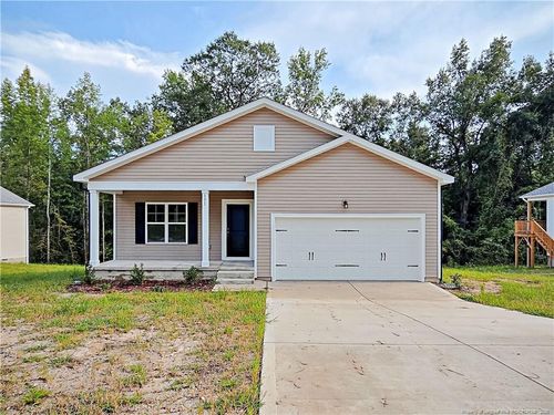 331 Appaloosa Dr, Spring Lake, NC, 28390-8505 | Card Image