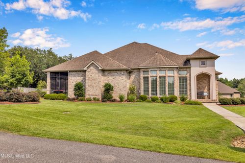 756 Saint Andrews Ct, Diamondhead, MS, 39525-3696 | Card Image