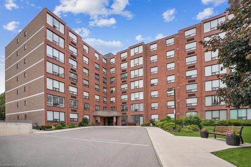 602-99 Donn Ave, Stoney Creek, ON, L8G5B2 | Card Image