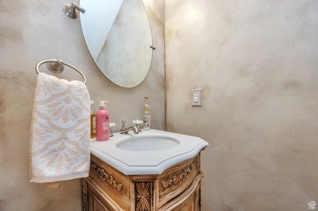Bathroom with vanity | Image 14