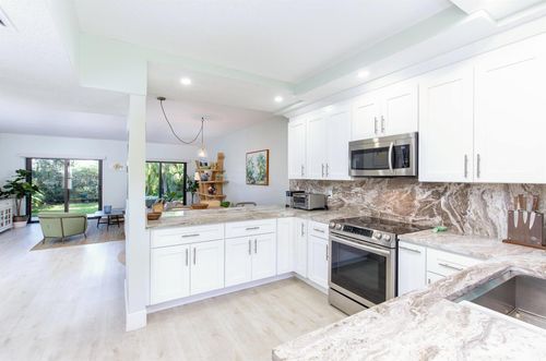 b102-11267 Pond View B102 Drive, Wellington, FL, 33414 | Card Image