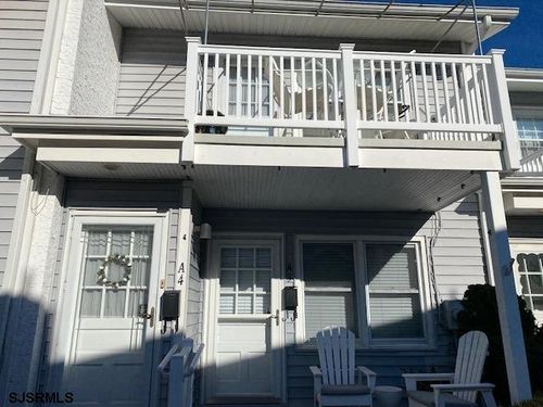 16 W 11th, Ocean City, NJ, 08226-3401 | Card Image