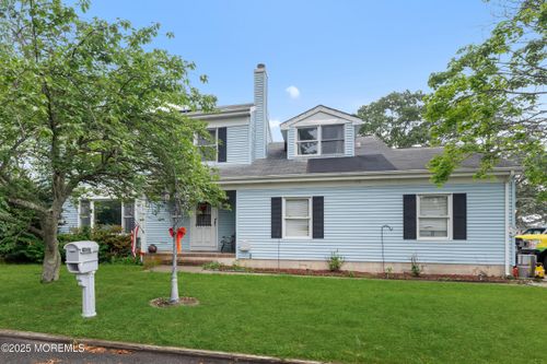 40 Elm St, Beachwood, NJ, 08722-3443 | Card Image
