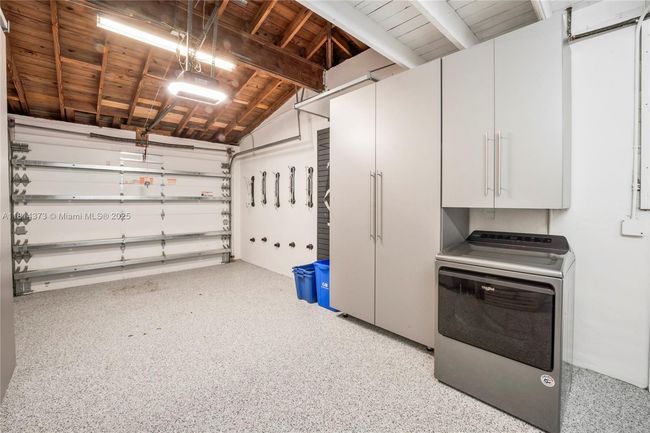 1015 Catalonia Ave, House other with 3 bedrooms, 3 bathrooms and null parking in Coral Gables FL | Image 47
