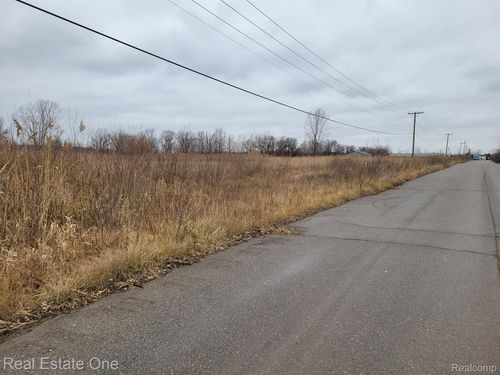 1 Xcelsior Dr Drive, Oxford Charter Township, MI, 48371 | Card Image