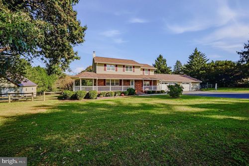590 Walter Rd, COCHRANVILLE, PA, 19330-9207 | Card Image