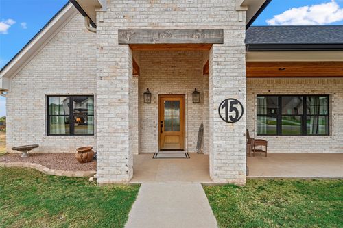 15 Pareya Cir, West, TX, 76691-2778 | Card Image