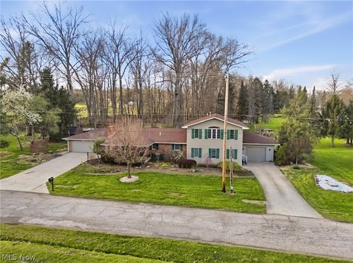 2943 Forest Ave, Niles, OH, 44446-4517 | Card Image