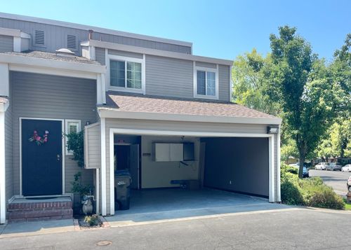 apt-5-2470 Northrop Ave, Sacramento, CA, 95825-4490 | Card Image