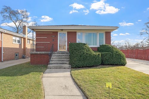 2949 W 100th St, Evergreen Park, IL, 60805-2645 | Card Image