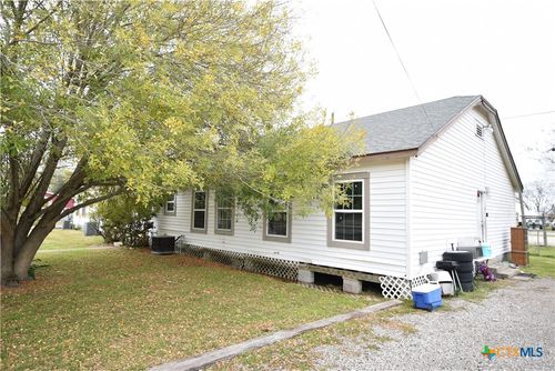 120 Haviland St, Port Lavaca, TX, 77979-2614 | Card Image