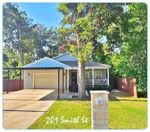 201 Smith St, Columbus, TX, 78934-1544 | Card Image
