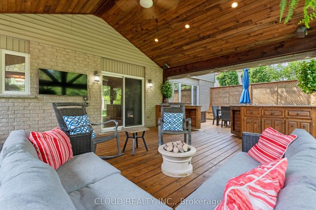 198 Pioneer Tower Rd, House other with 3 bedrooms, 3 bathrooms and 2 parking in Kitchener ON | Image 18