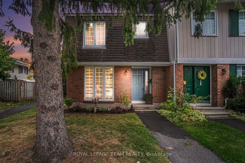 218-440 Kintyre Pvt, Ottawa, ON, K2C3M9 | Card Image