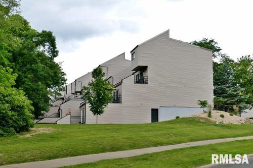 6-7211 N Lakeside Ct, Peoria, IL, 61614-1118 | Card Image