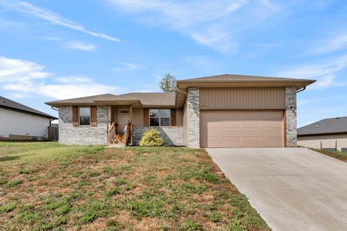 633 S Southgate Dr, Nixa, MO, 65714-9496 | Card Image