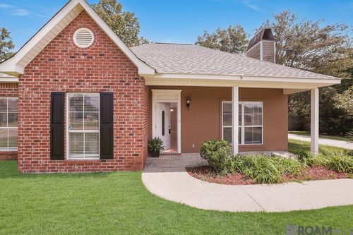 30930 Carriage Way, Denham Springs, LA, 70726-2798 | Card Image