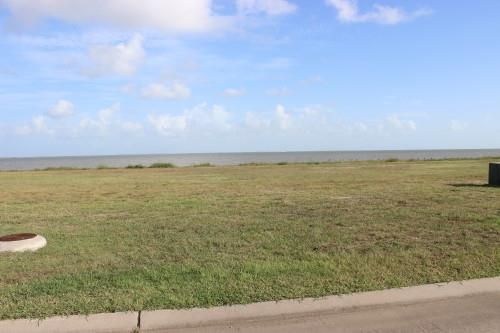 3053 Bay Point Dr, Palacios, TX, 77465 | Card Image