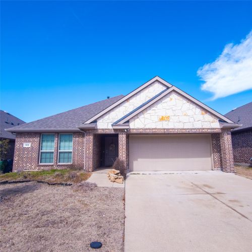 328 Burr Ln, Fate, TX, 75189-7063 | Card Image