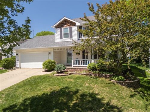 7818 E Oakbrook Circle, Madison, WI, 53717 | Card Image