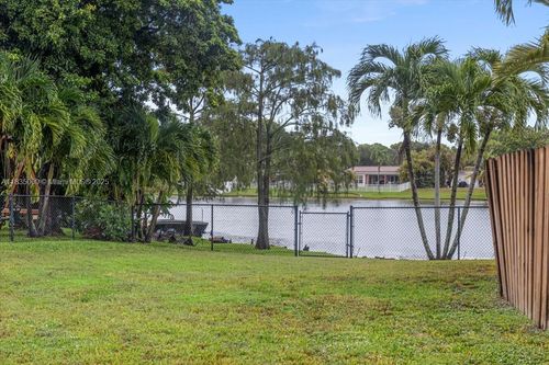 14181 Leaning Pine Dr, Miami Lakes, FL, 33014-2512 | Card Image