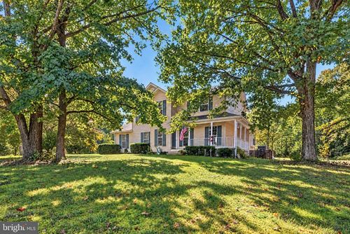 6570 Horseshoe Dr, LA PLATA, MD, 20646-3809 | Card Image