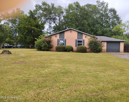 2104 Victoria Dr, Gautier, MS, 39553-3825 | Card Image