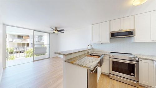 apt-22-3121 Pualei Cir, Honolulu, HI, 96815-4923 | Card Image