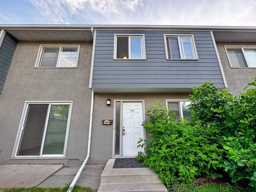 99-219 90 Avenue Se, Calgary, AB, T2P0X2 | Card Image
