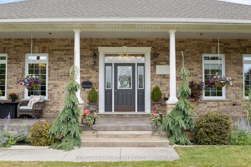 1794 Seaton Rd, Cambridge, ON, N1R5S2 | Card Image