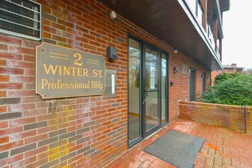 401-2 Winter Street, Waltham, MA, 02451 | Card Image