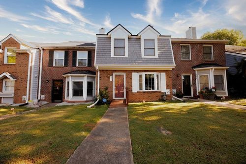 3244 Hampton Ct Se, Smyrna, GA, 30082-2628 | Card Image