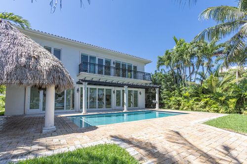 425 N Shore Dr, Miami Beach, FL, 33141-2429 | Card Image