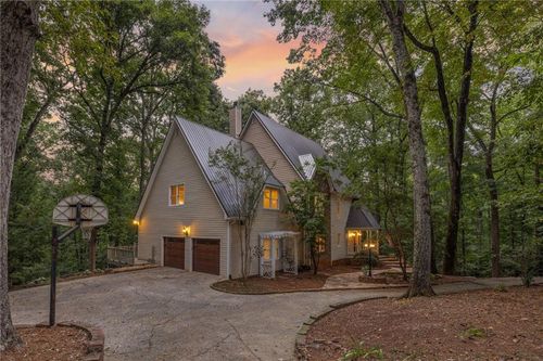 5633 Aven Rd, Marietta, GA, 30068-4527 | Card Image