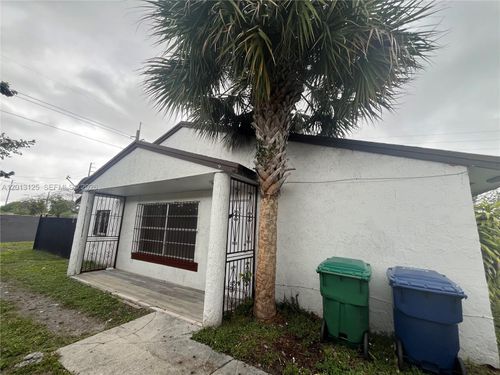 0-18182 Nw 41st Pl, Miami Gardens, FL, 33055-3431 | Card Image