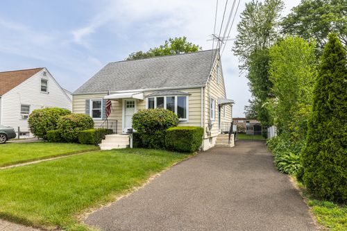 91 Bertrose Ave, Milford, CT, 06460-5939 | Card Image