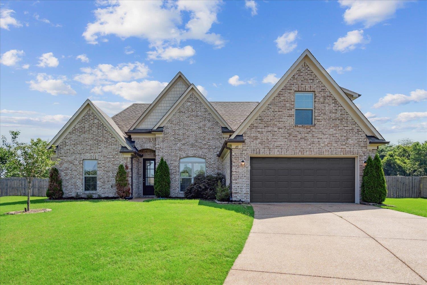 Sunny Cv, Oakland, TN 38060
