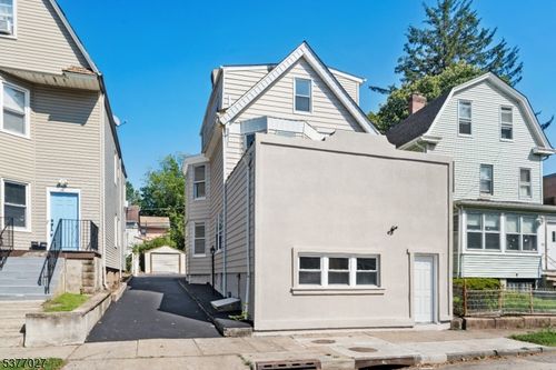 294 N Park St, East Orange, NJ, 07017-1847 | Card Image