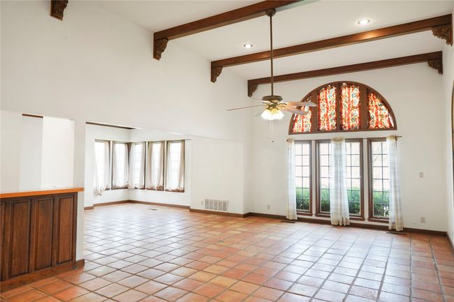 108 E Thompson St, House other with 2 bedrooms, 4 bathrooms and null parking in Jacksboro TX | Image 20