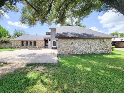 1512 Bell Oaks Dr, Bellville, TX, 77418-3204 | Card Image