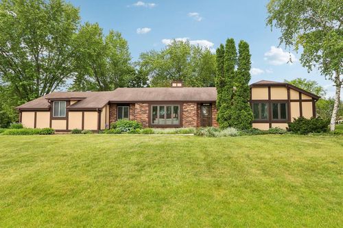 S72W16171 Edith Court, Muskego, WI, 53150 | Card Image