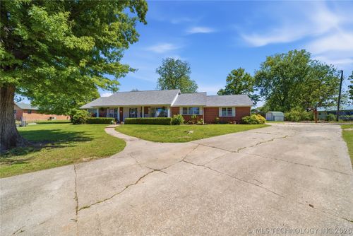 2114 Yale Ave, Miami, OK, 74354-3936 | Card Image