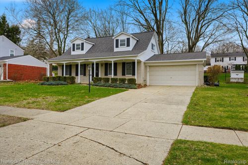 43716 Galway Dr, Northville, MI, 48167-2192 | Card Image