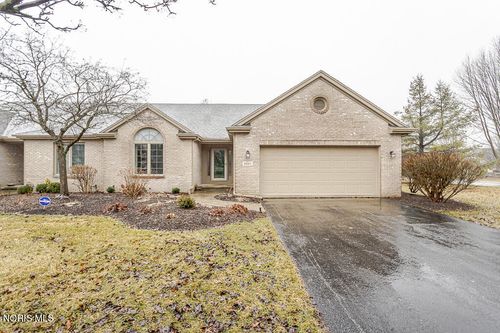 8647 Stone Oak Dr, Holland, OH, 43528-9251 | Card Image