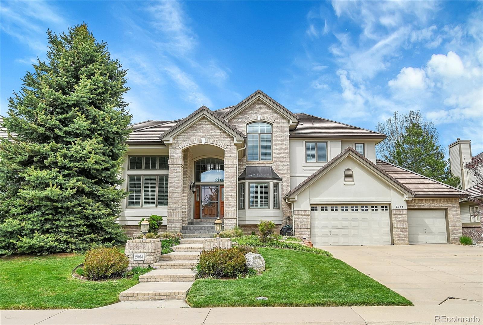 Robb Way, Lakewood, CO 80227