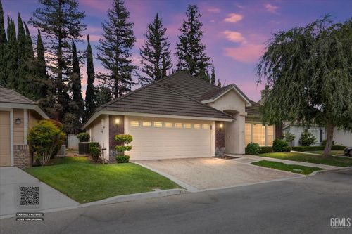 117 Stockdale Cir, Bakersfield, CA, 93309-1300 | Card Image
