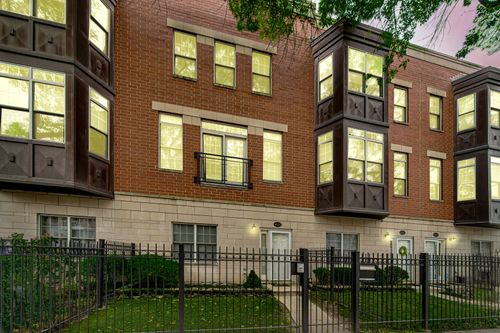 4635 S Greenwood Ave, Chicago, IL, 60653-4413 | Card Image
