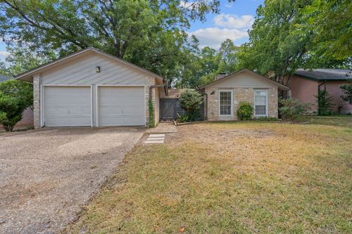 10103 Woodland Village Dr, Austin, TX, 78750-2112 | Card Image