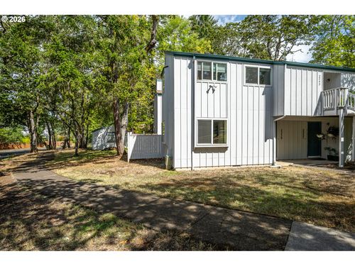 2239 Hawkins Ln, Eugene, OR, 97405-1384 | Card Image